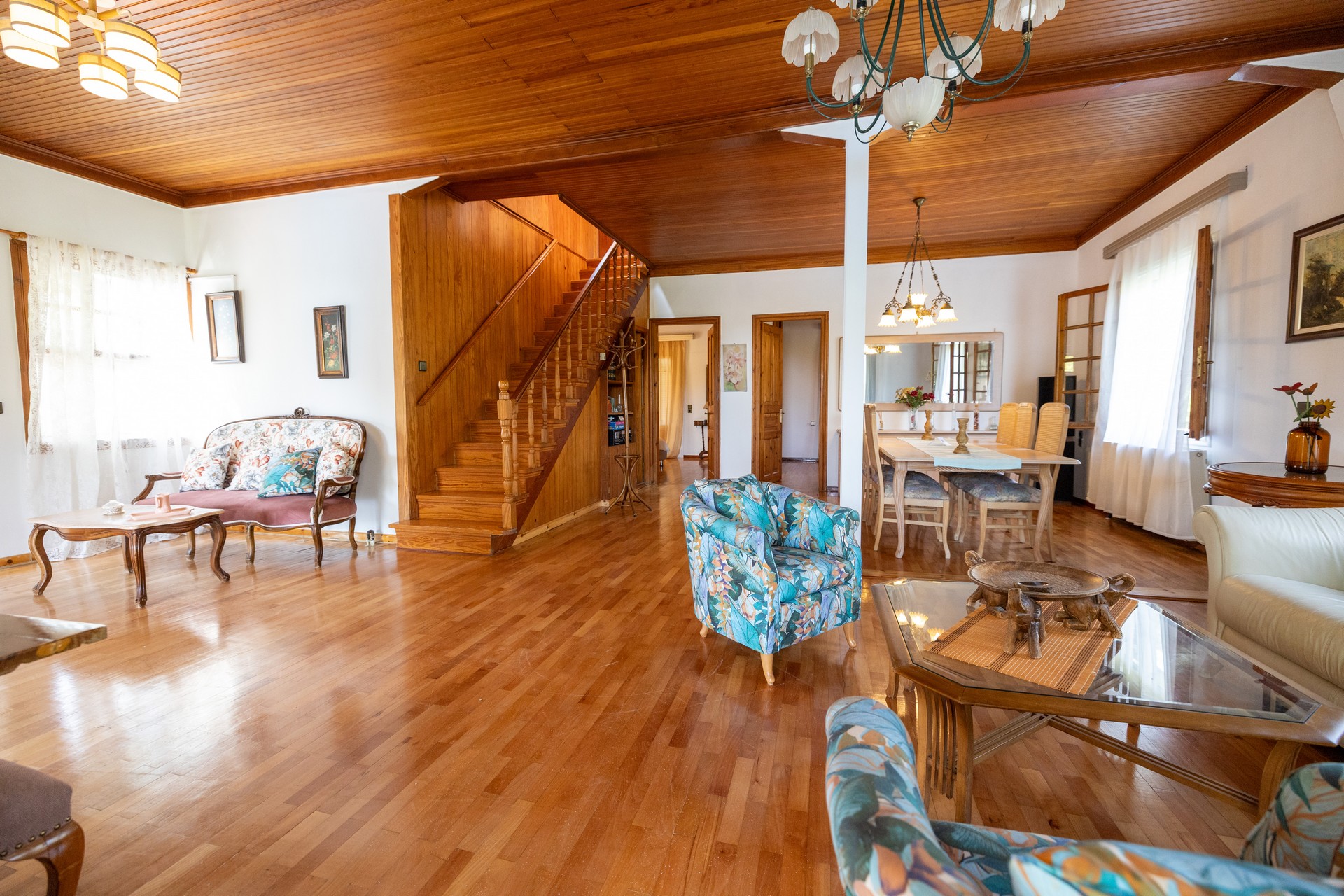 Gyra Villas