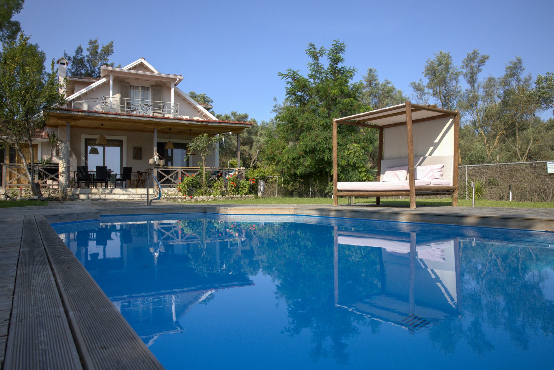 Gyra Villas